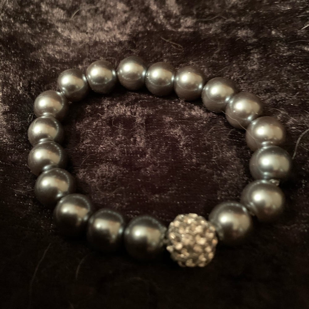 FAUX PEARL & CRYSTAL BRACELET
